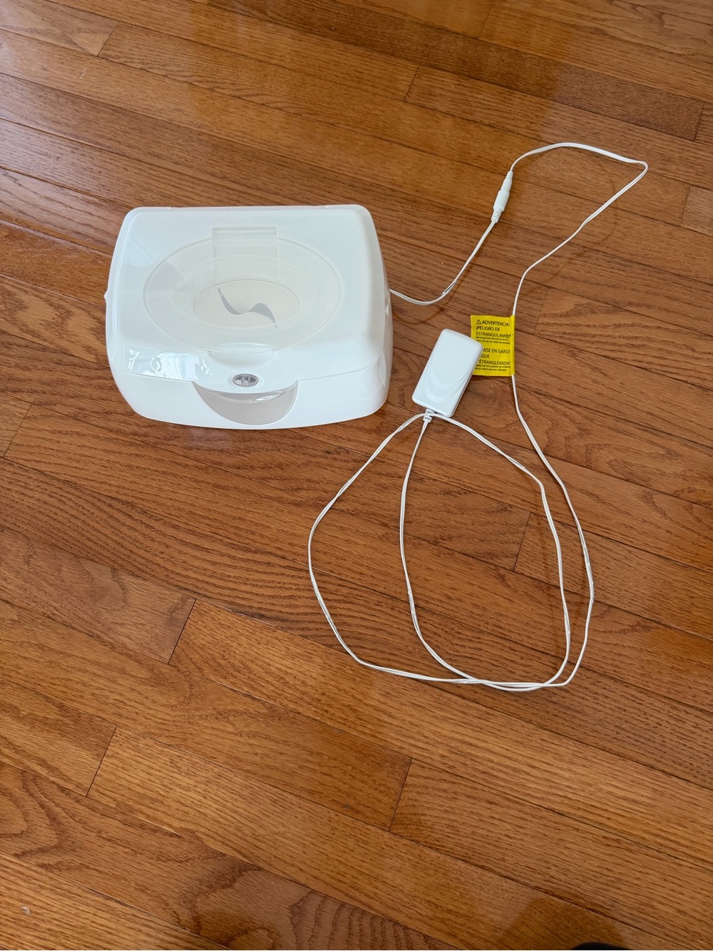 White Electric Wipe Warmer with Cord